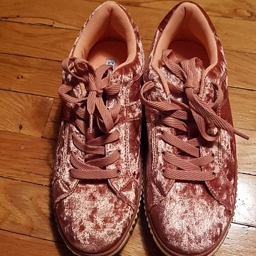 Cape Robbin Velvet Heeled Sneakers